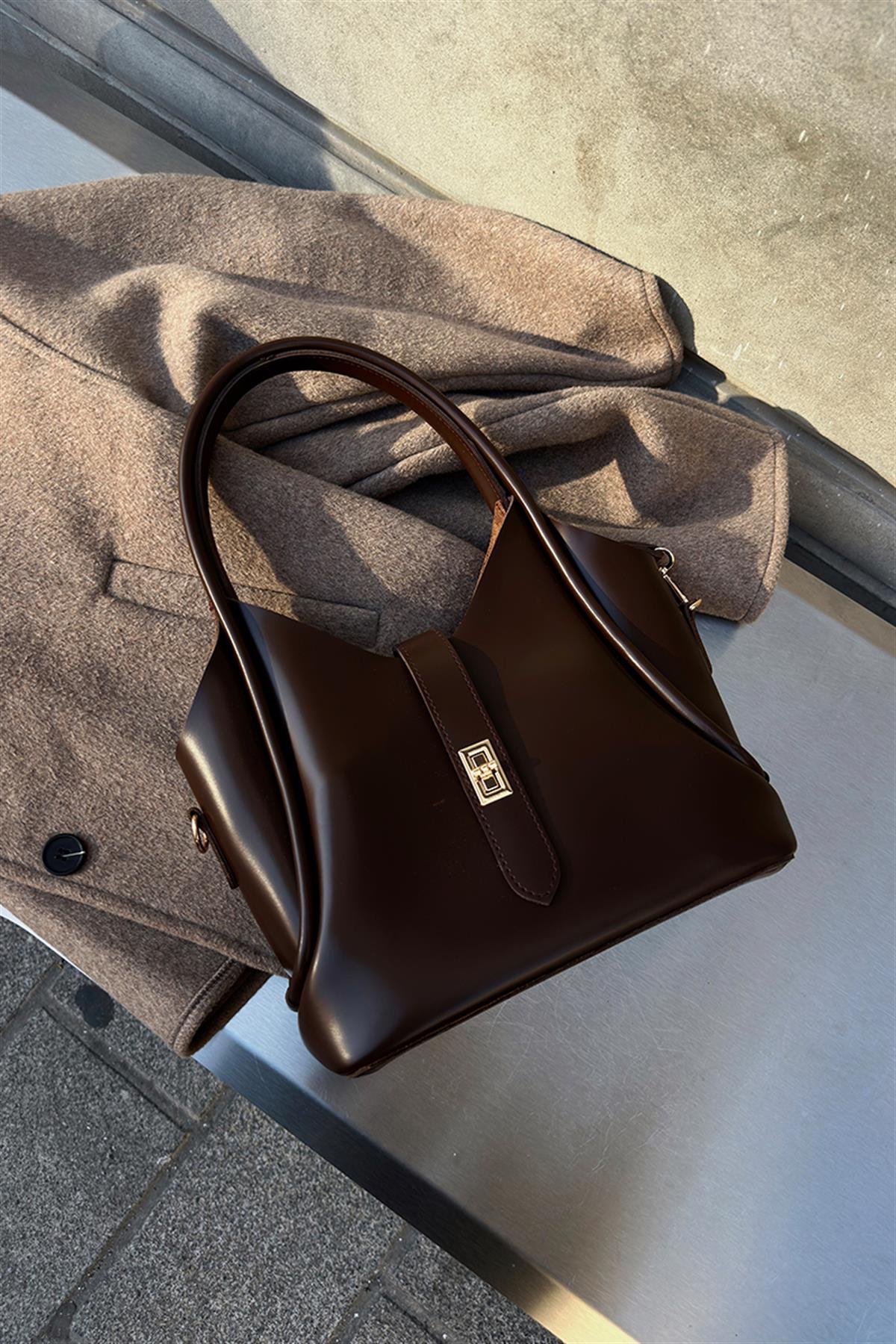 Cindy Marron + Trousse - Image 6