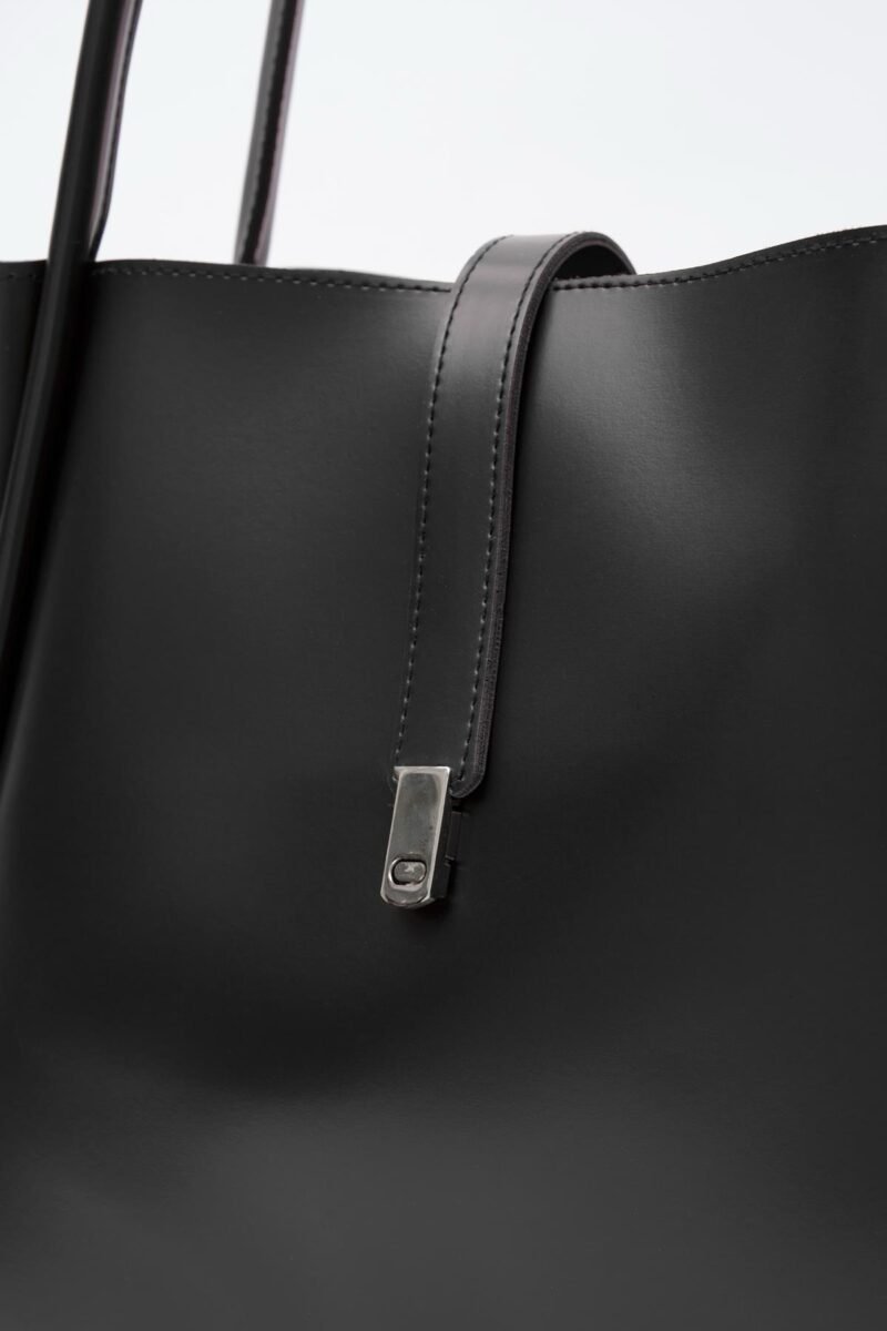 Chester Noire + trousse - Image 4