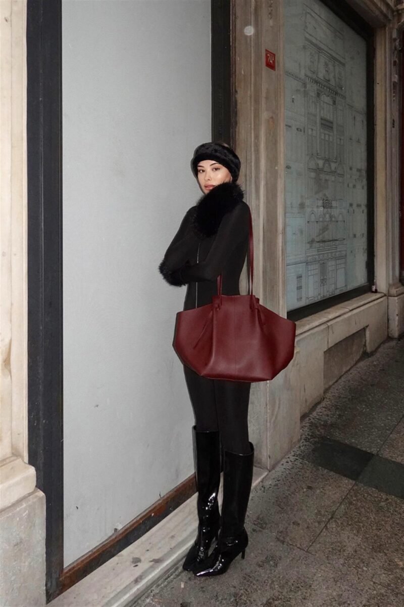 Moss Bordeaux – Image 7