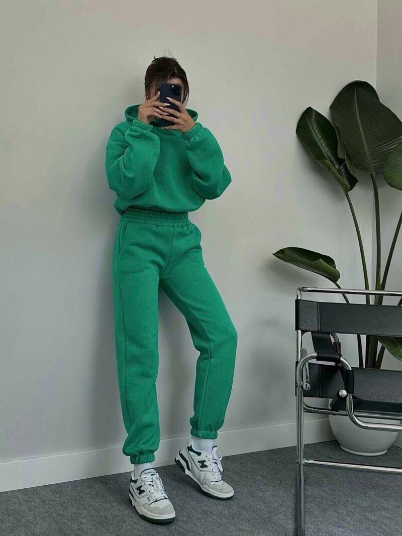 Jenner ensemble Vert ( مقطن من الداخل)