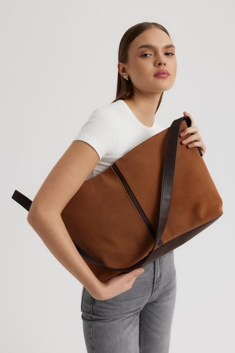 Agatha Camel