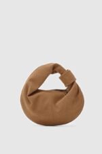 Capsule Camel