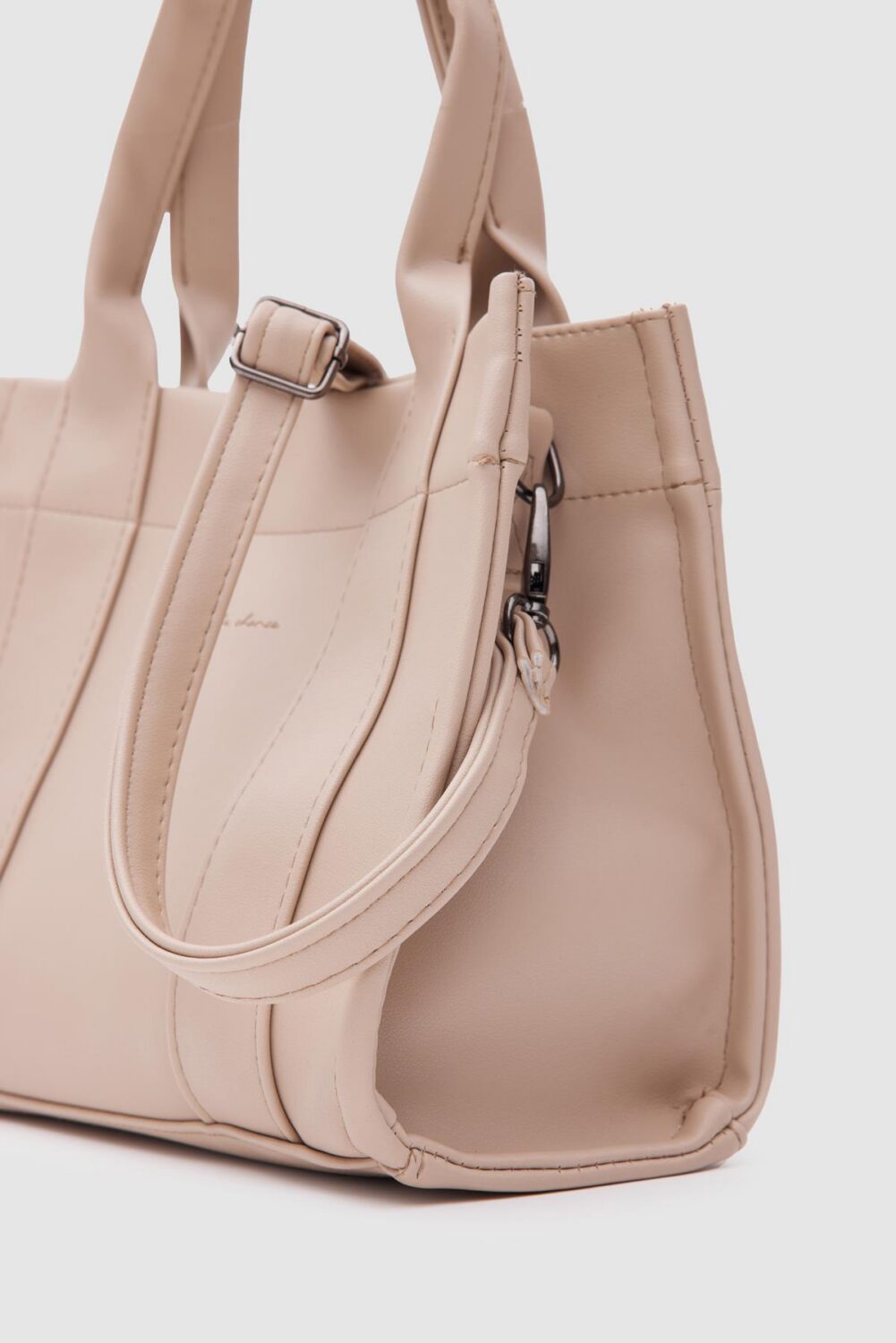 Bonnie Beige