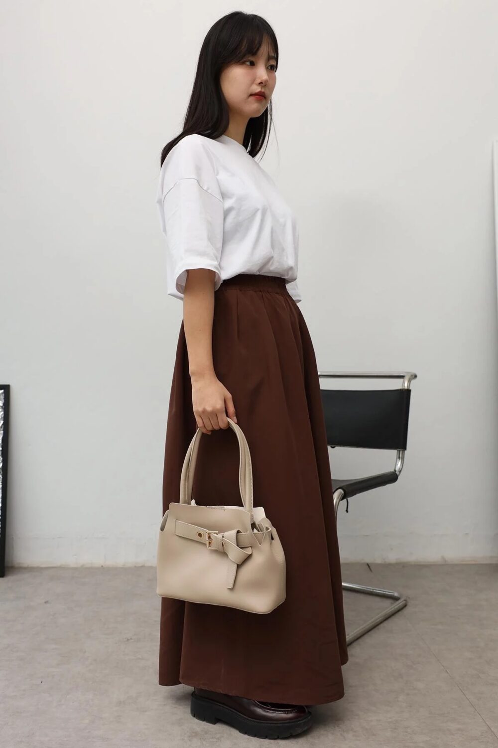 Holly Beige