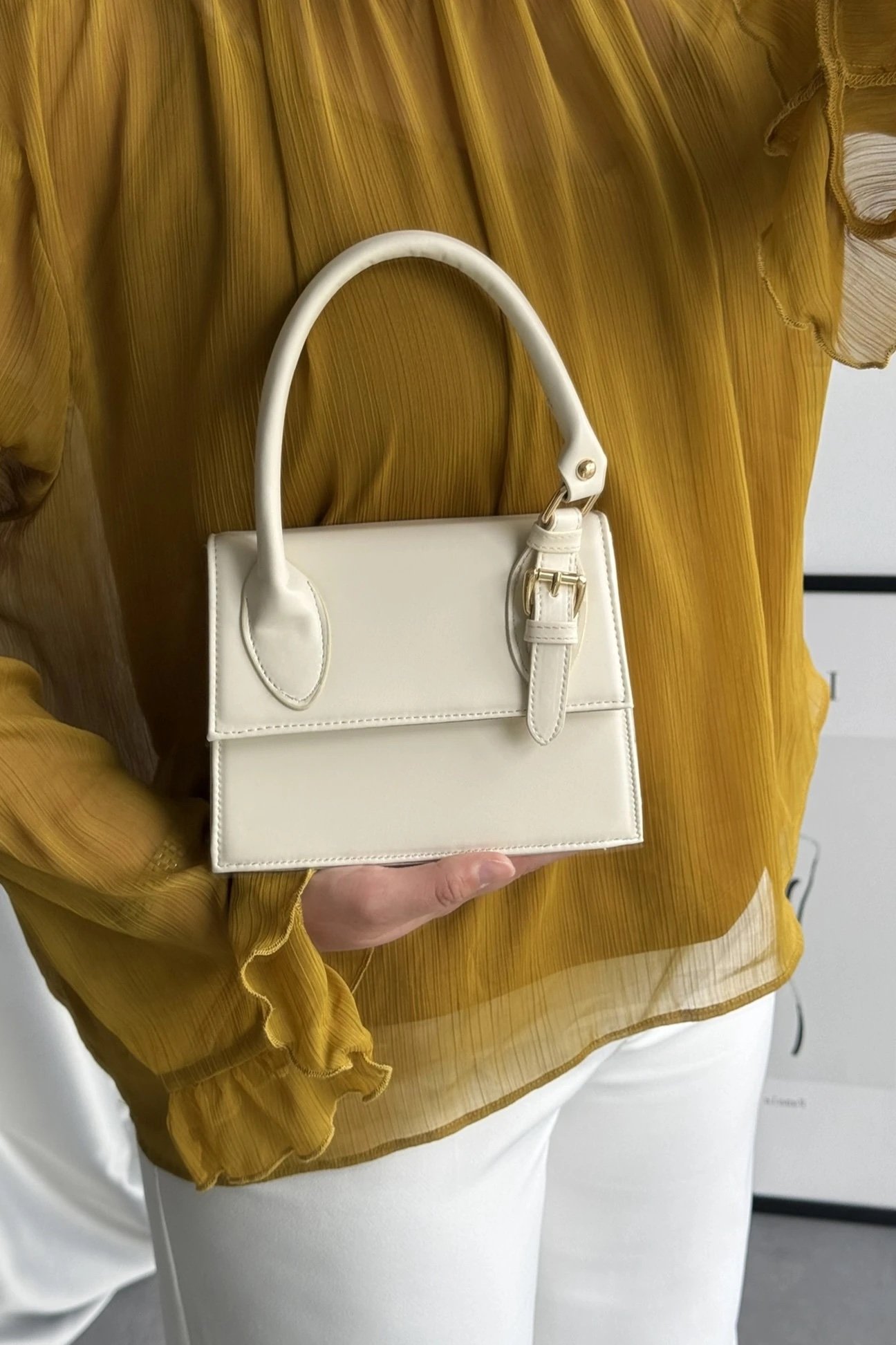 Polly Beige - Image 4