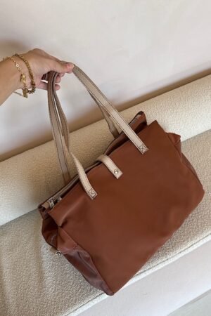 Cleo Camel