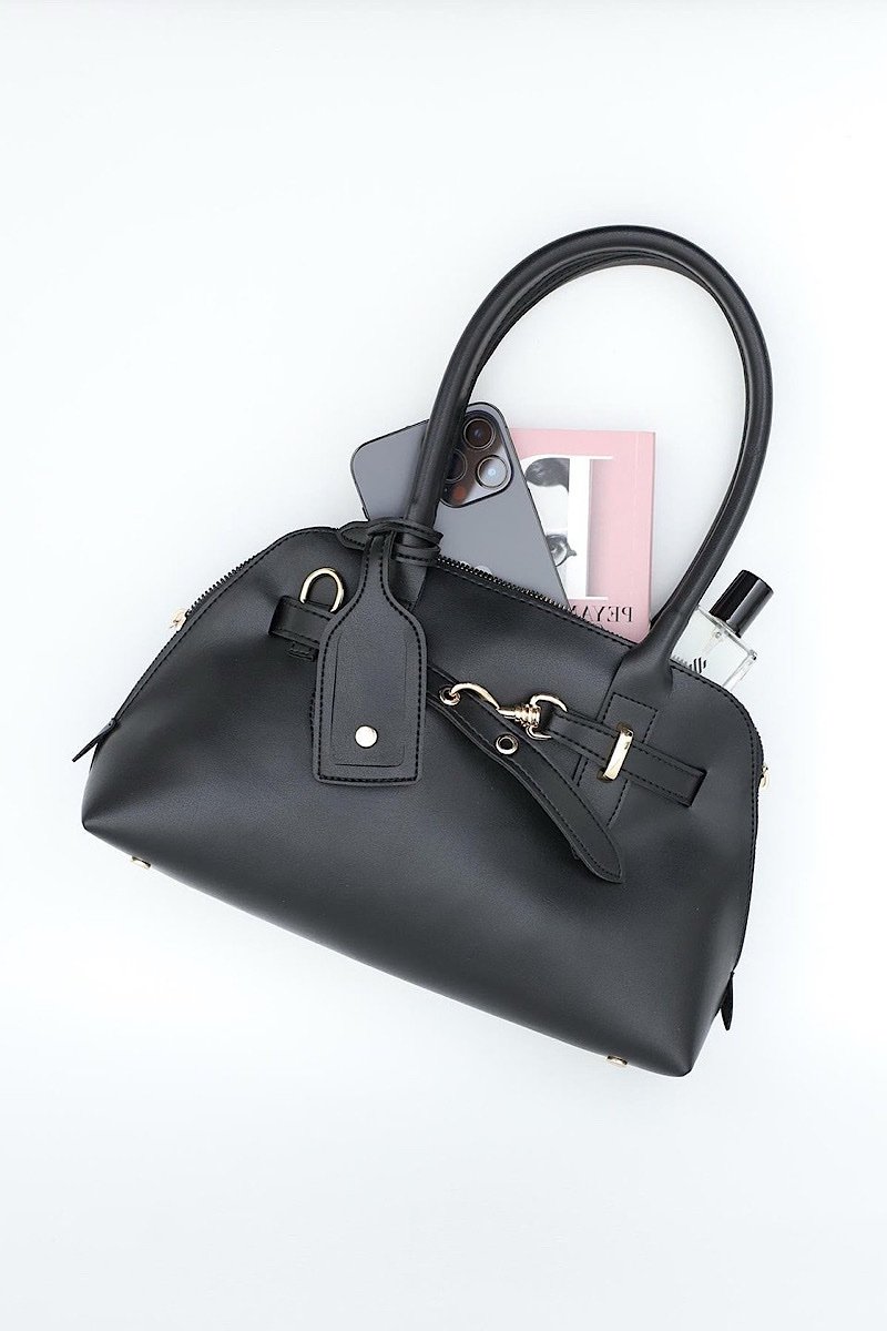 Romi Noire - Image 6