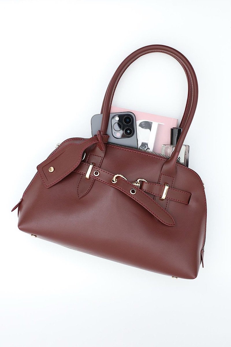 Romi Bordeaux - Image 6