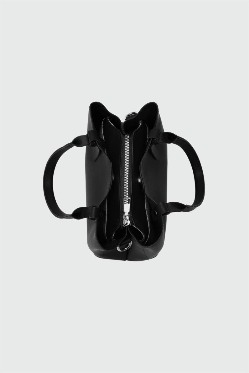 Lark Noire - Image 3