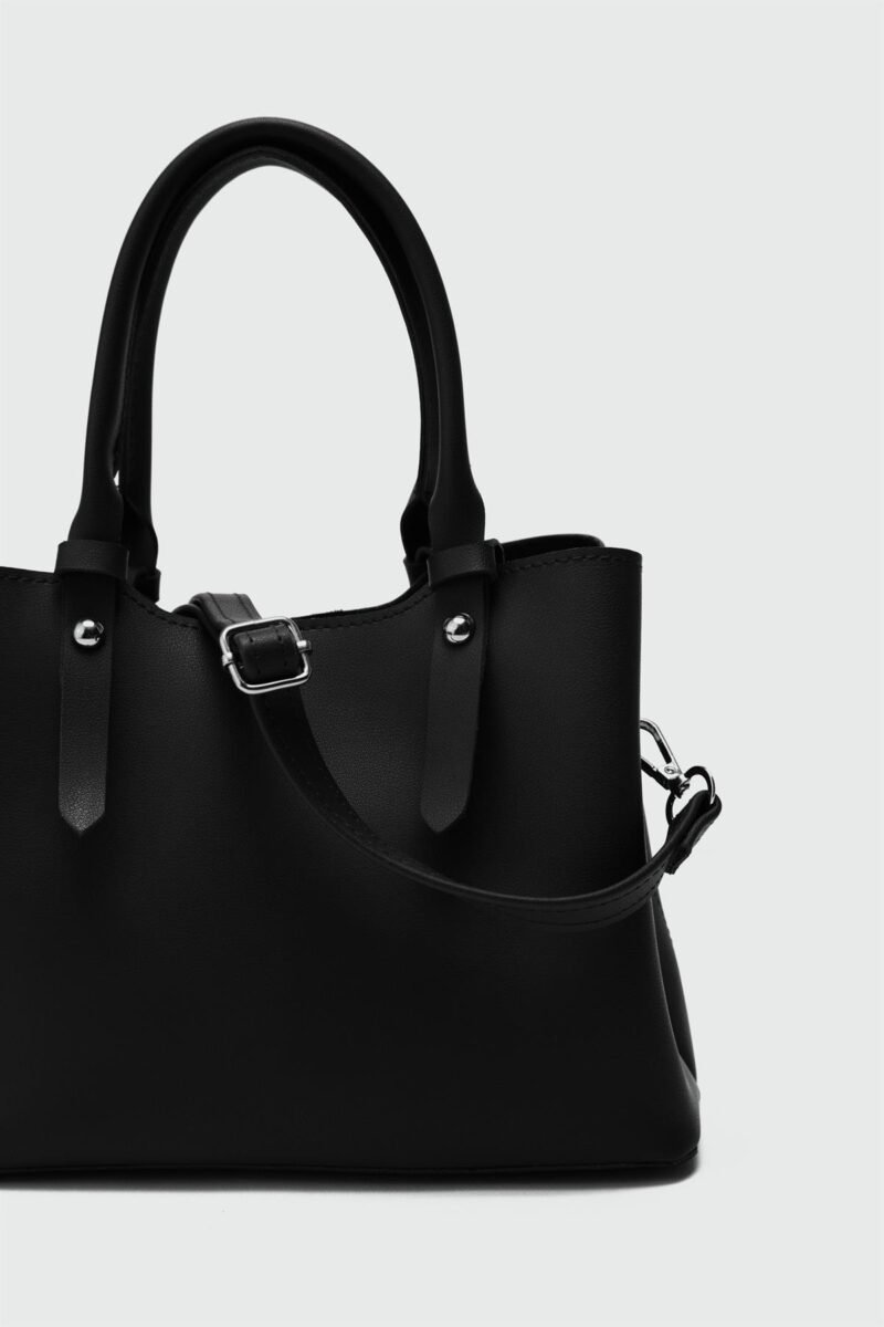 Lark Noire - Image 4