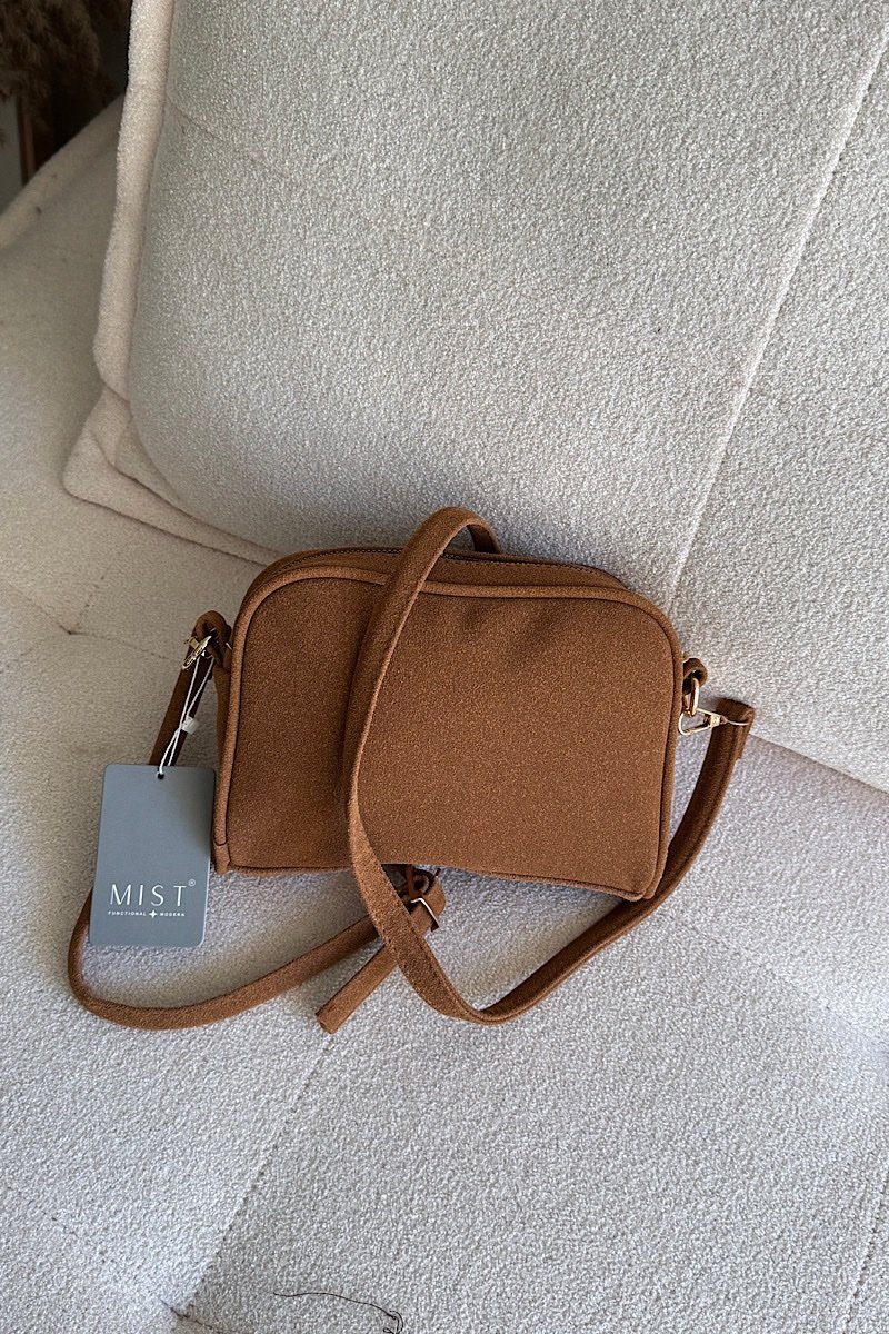 Hun Cross Camel - Image 2