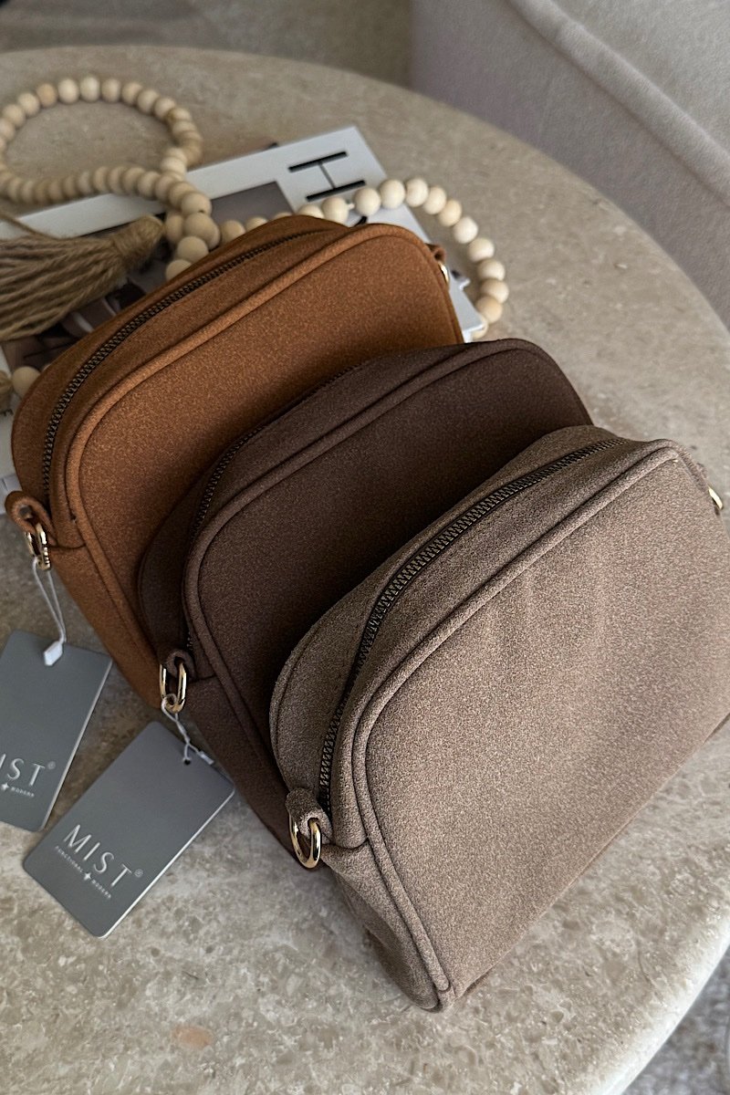 Hun Cross Camel - Image 3