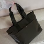 Noa Multi Compartments Olive Green