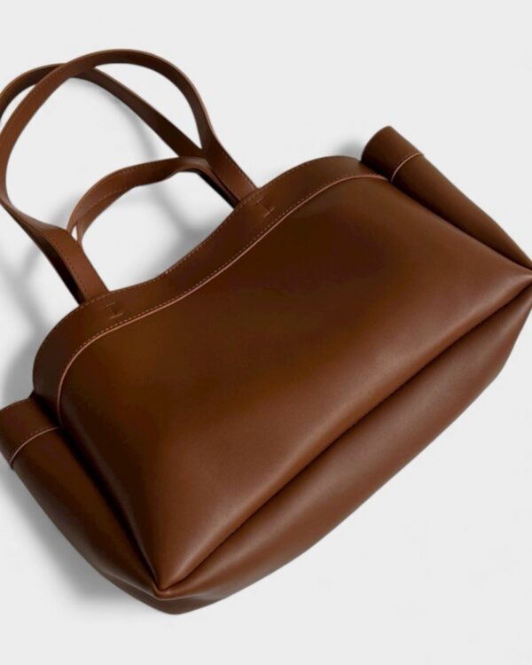 Higgs Medium Camel + Purse