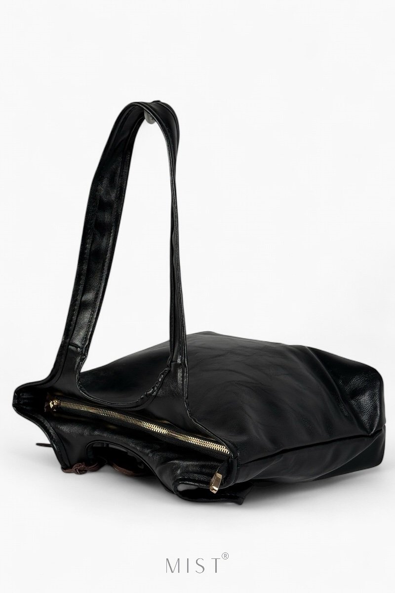 Tomm Black + Charm - Image 5