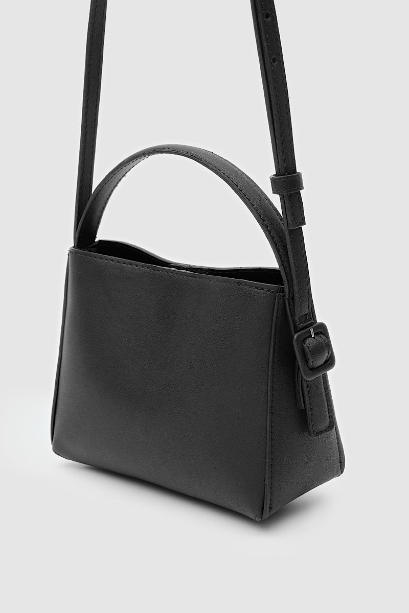 Lior Cross Black