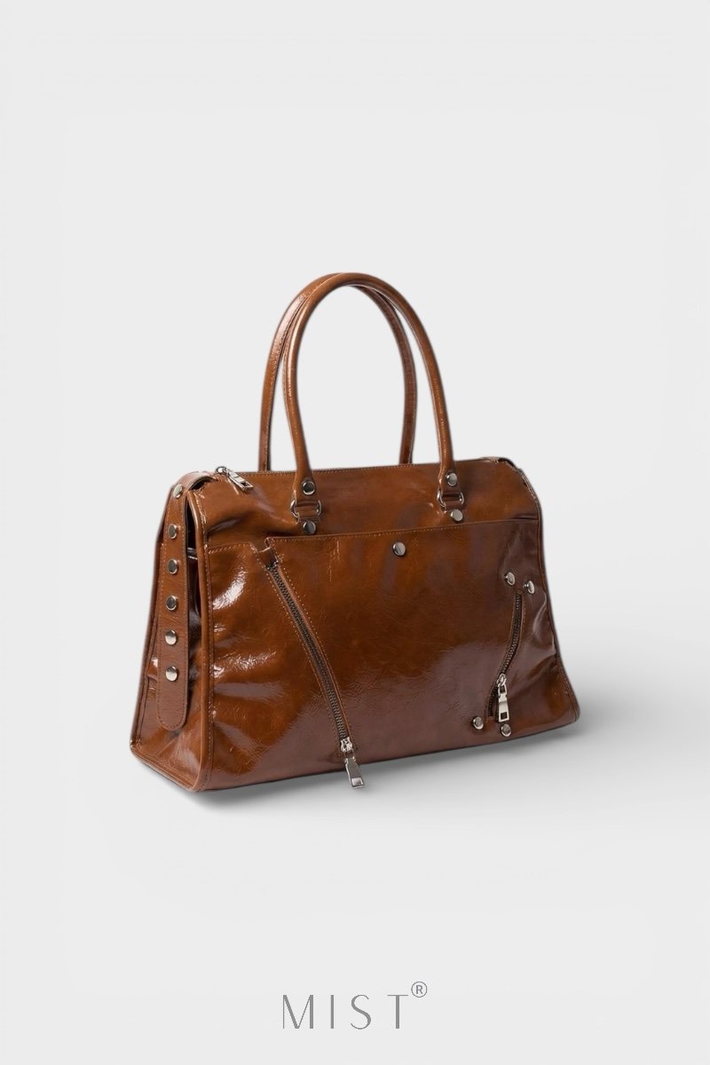 Samantha Camel - Image 2