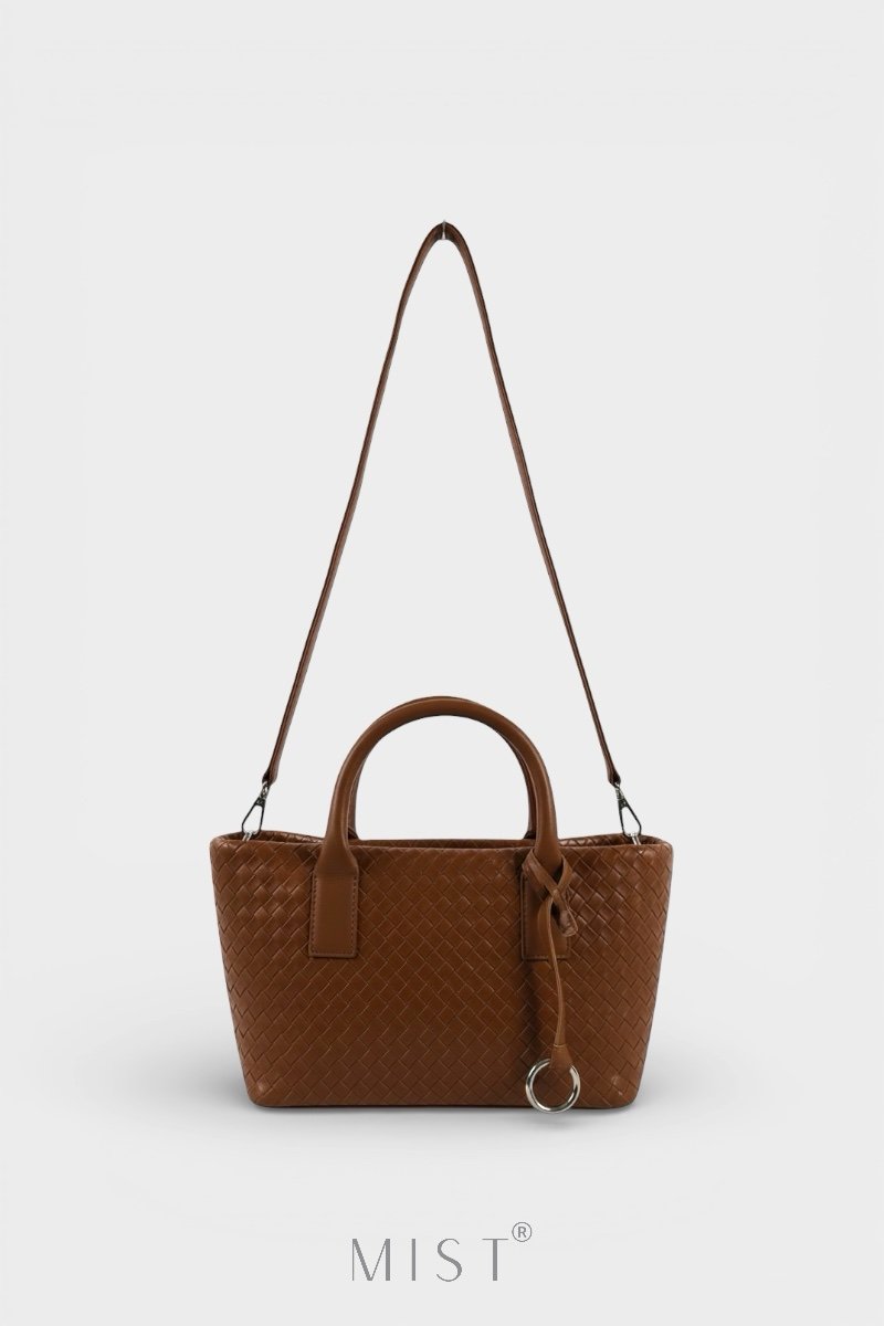 Lisa Camel - Image 2