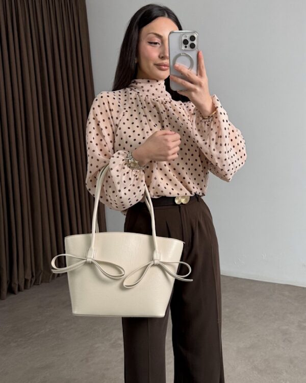 Ribbon Creme