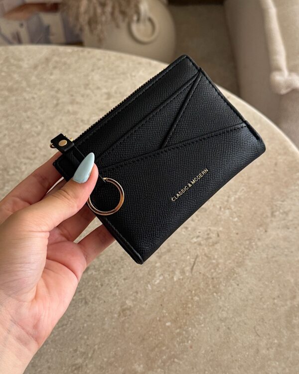 Vela Black