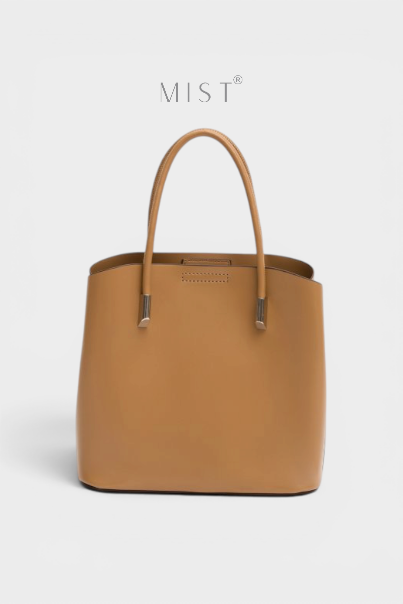 Nina Camel