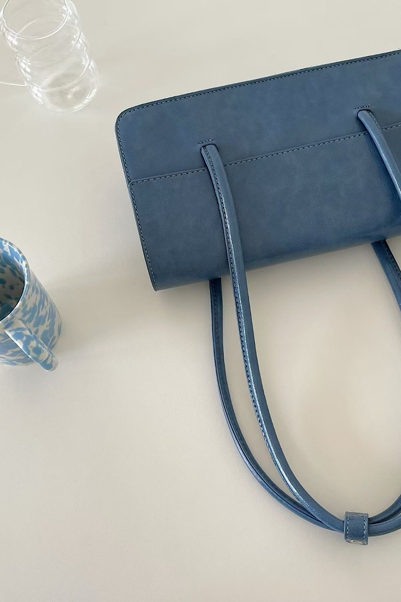 Kelly – Night Blue