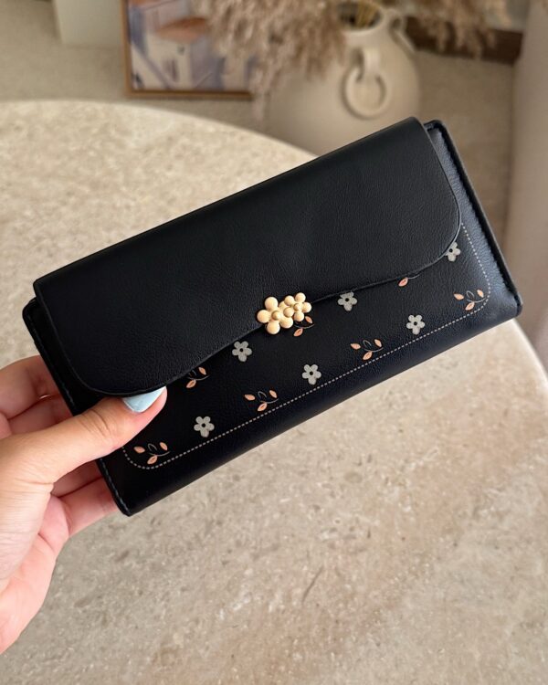 Lotus Black