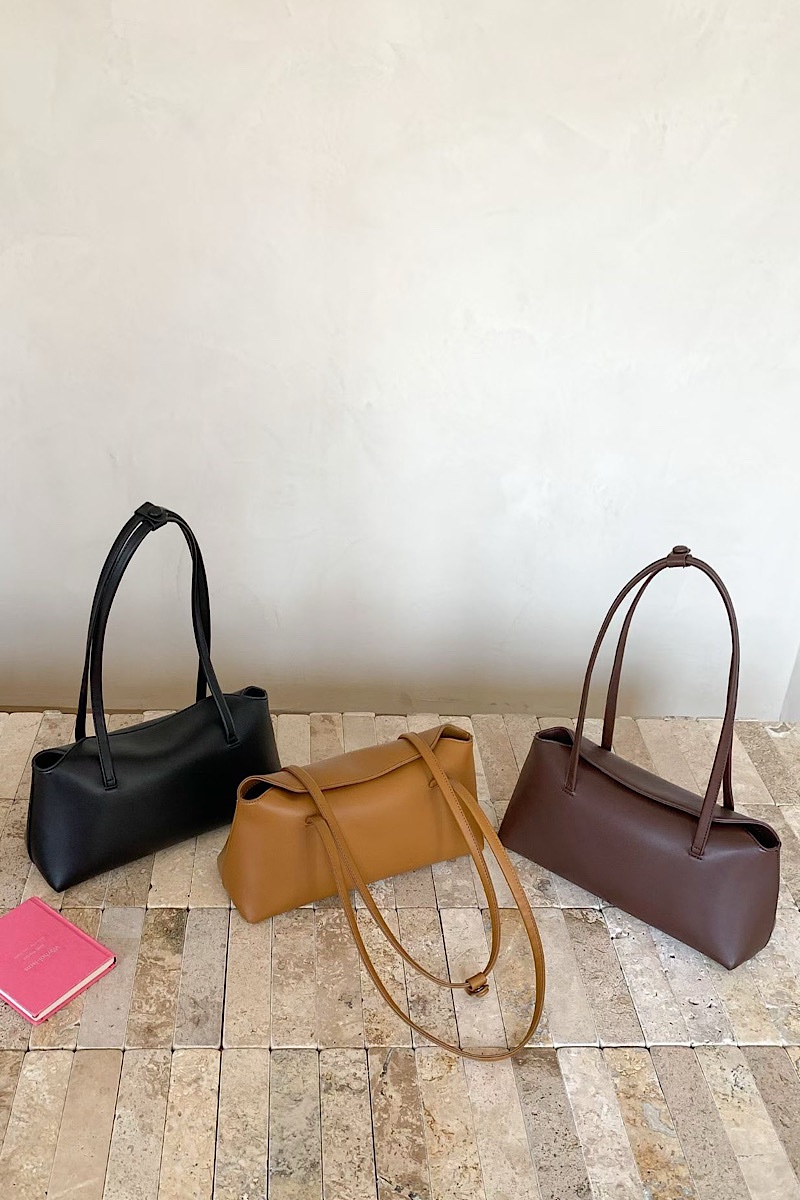 Venice Pillow Closure Minimalist Handbag - Camel