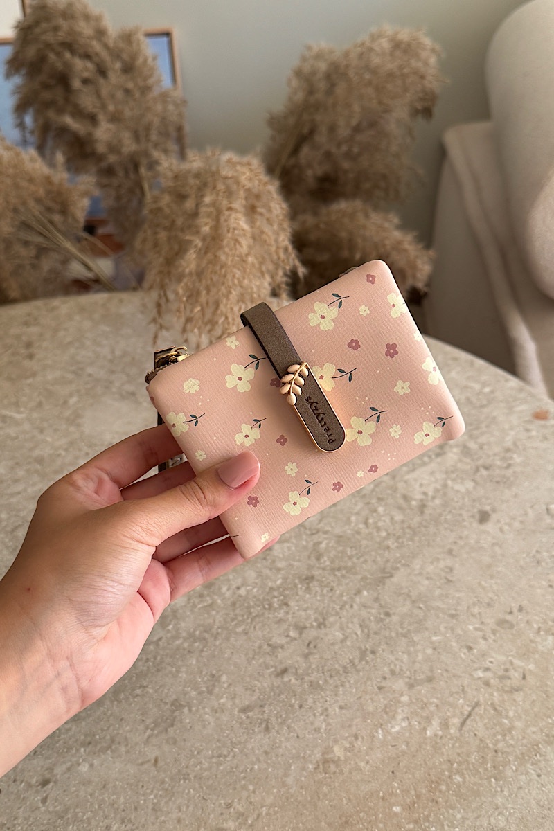 Hazel Small – Pink
