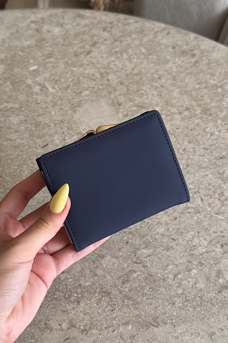 Lin – Navy Blue