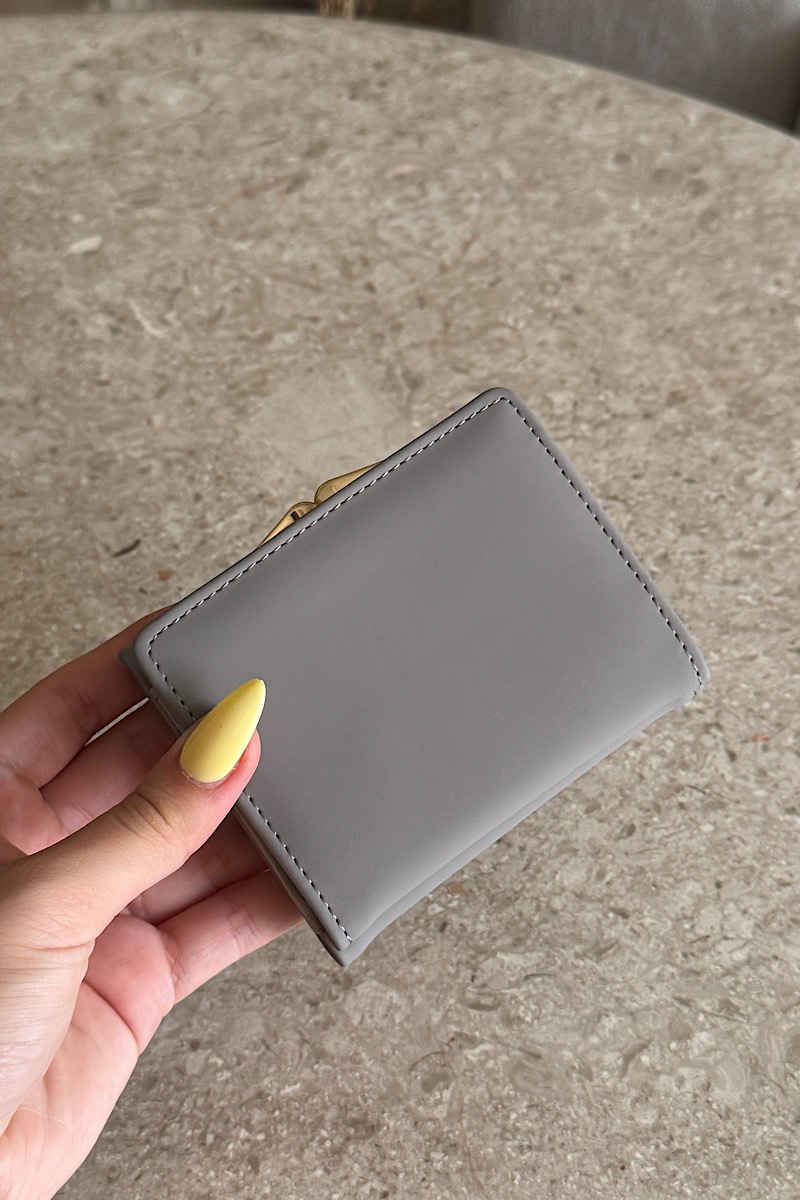 Lin – Grey