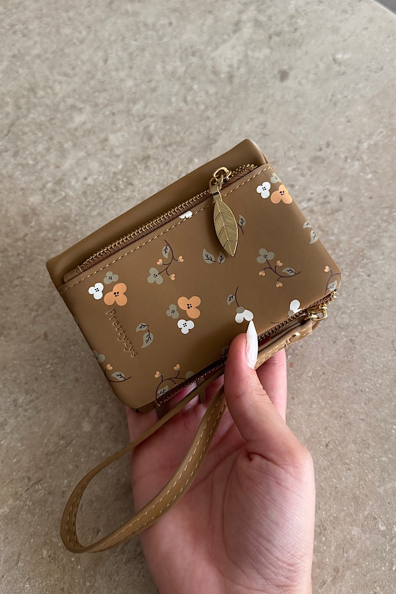 Rosie - Brown