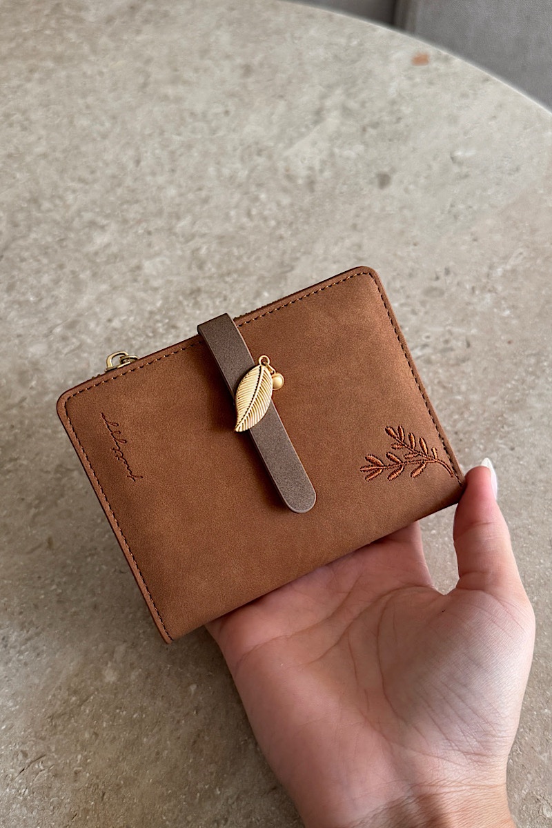 Fiona Light Brown